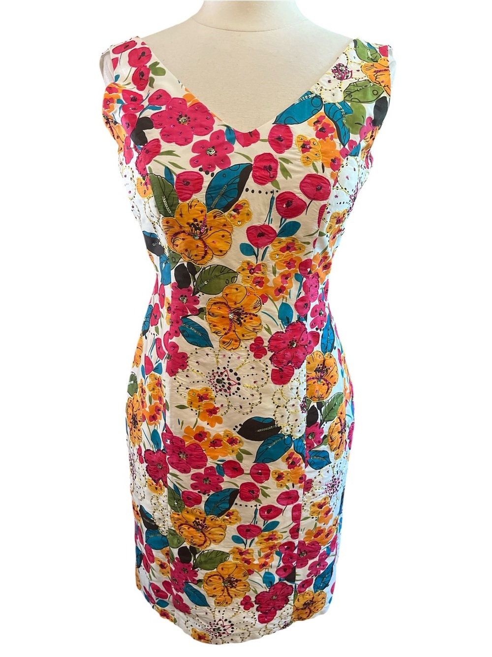 Sara Campbell Mulit color Floral V-Neck Sheath Dress w/Back Bow detail Size 8
